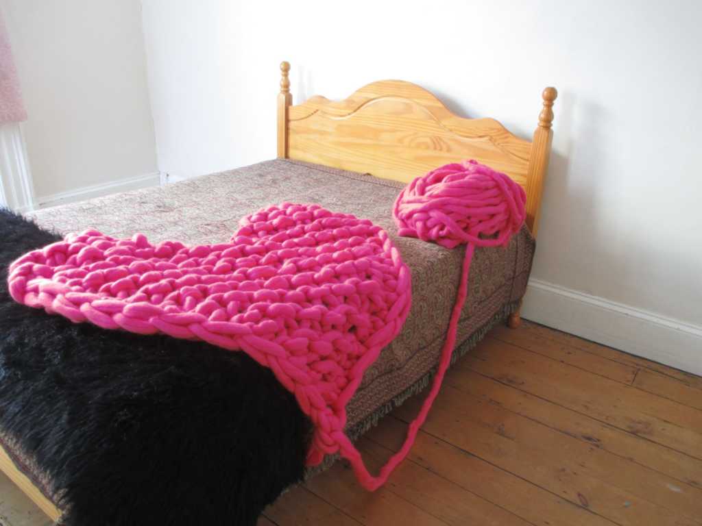 knitted heart merino wool