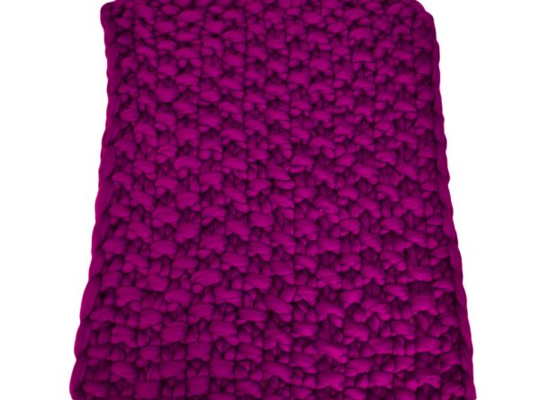 Merino wool knitted blanket