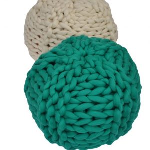 arm knitting pouffe tutorial