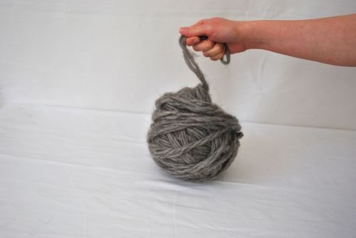 How to hand knit a blanket with thin yarn