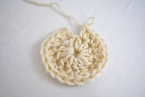 finger crochet starburst rug, ohhio, becozi, arm knitting, hand knitting